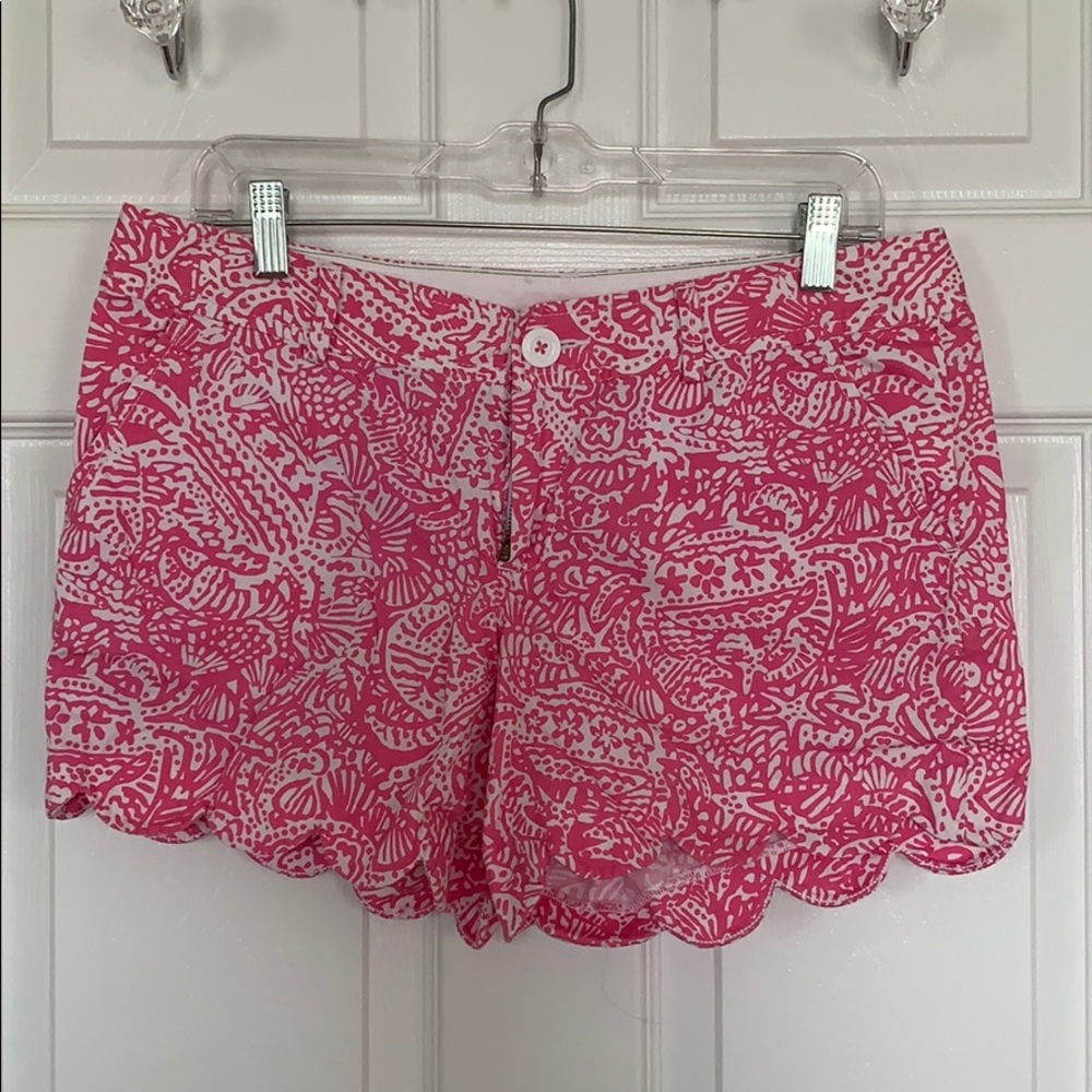 NWOT Lilly Pulitzer Scalloped Shorts